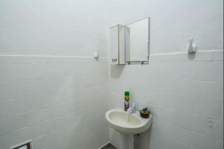Casa para alugar com 65m², 1 quarto e sem vaga Casa para alugar com 65m², 1 quarto e sem vagaBanheiro