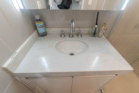 Apartamento à venda com 67m², 2 quartos e 2 vagas Apartamento à venda com 67m², 2 quartos e 2 vagasBanheiro social