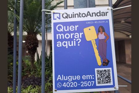 Placa na Fachada de apartamento para alugar com 2 quartos, 70m² em Santana, Porto Alegre