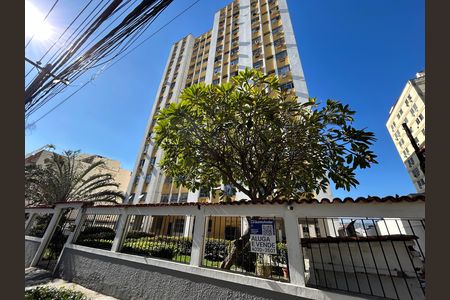 Fachada + placa de apartamento à venda com 2 quartos, 48m² em Cachambi, Rio de Janeiro