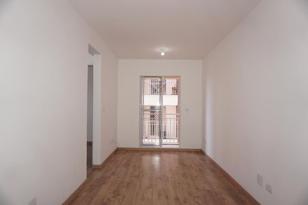 Apartamento para alugar com 2 quartos, 47m² em Jardim Elizabete, Embu das Artes