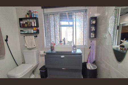 Casa para alugar com 174m², 4 quartos e 2 vagas Casa para alugar com 174m², 4 quartos e 2 vagasBanheiro Suíte 1