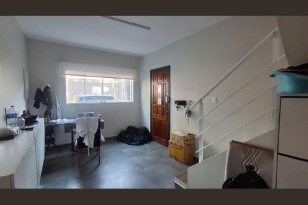 Casa para alugar com 174m², 4 quartos e 2 vagas Casa para alugar com 174m², 4 quartos e 2 vagasSala