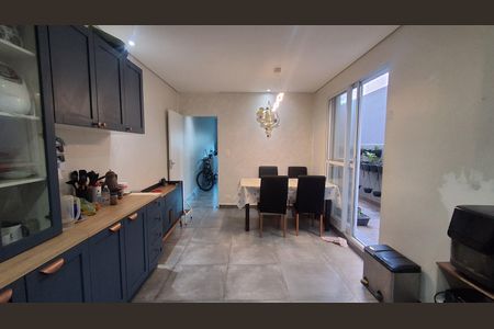 Casa para alugar com 174m², 4 quartos e 2 vagas Casa para alugar com 174m², 4 quartos e 2 vagasCozinha