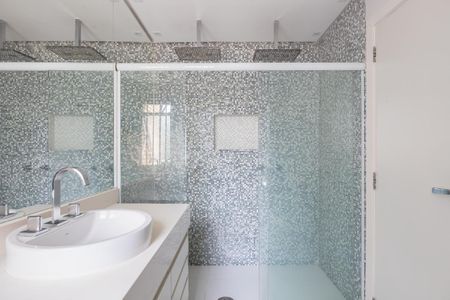Apartamento à venda com 235m², 4 quartos e 4 vagas