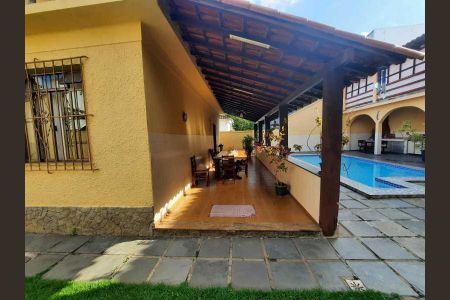 Casa de Condomínio à venda com 3 quartos, 261m² em Pechincha, Rio de Janeiro
