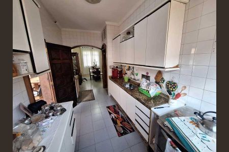 Casa de condomínio à venda com 261m², 3 quartos e 5 vagas