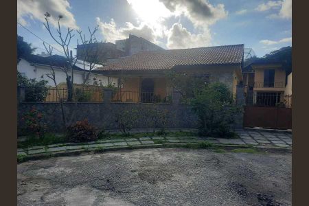 Casa de Condomínio à venda com 3 quartos, 261m² em Pechincha, Rio de Janeiro
