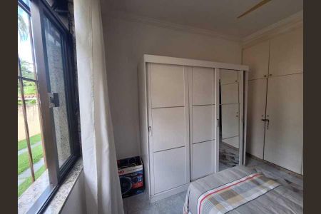 Casa de condomínio à venda com 261m², 3 quartos e 5 vagas