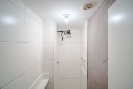 Apartamento à venda com 34m², 2 quartos e sem vaga Apartamento à venda com 34m², 2 quartos e sem vagaBanheiro