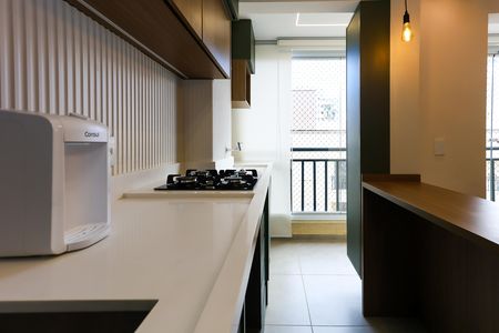 Cozinha de apartamento para alugar com 2 quartos, 43m² em Jardim Tres Irmaos, Taboão da Serra