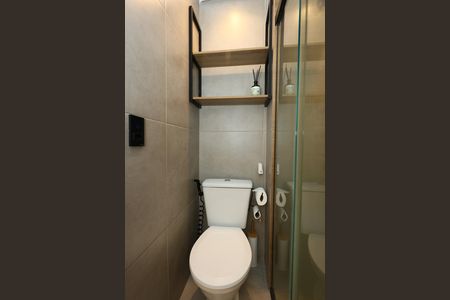 Banheiro de apartamento para alugar com 2 quartos, 43m² em Jardim Tres Irmaos, Taboão da Serra