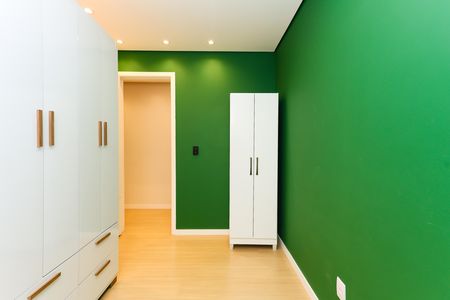 quarto 1 de apartamento para alugar com 2 quartos, 43m² em Jardim Tres Irmaos, Taboão da Serra