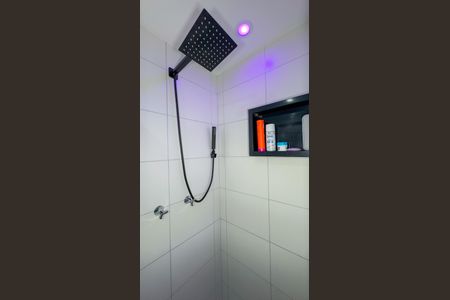 Banheiro de kitnet/studio para alugar com 1 quarto, 25m² em Vila Cordeiro, São Paulo