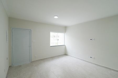 Casa para alugar com 110m², 2 quartos e 1 vaga Casa para alugar com 110m², 2 quartos e 1 vagaSala