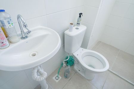 Apartamento para alugar com 55m², 2 quartos e 1 vaga Apartamento para alugar com 55m², 2 quartos e 1 vagaBanheiro