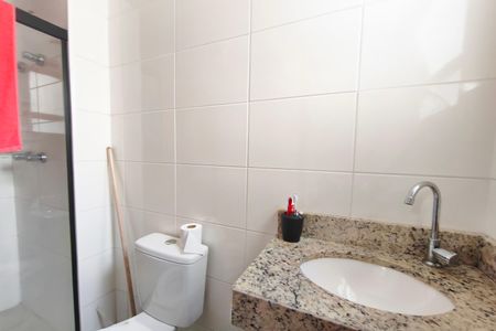 Apartamento à venda com 60m², 2 quartos e 1 vaga Apartamento à venda com 60m², 2 quartos e 1 vagaBanheiro Suíte