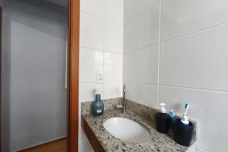 Apartamento à venda com 60m², 2 quartos e 1 vaga Apartamento à venda com 60m², 2 quartos e 1 vagaBanheiro Social