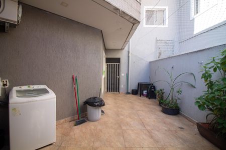 Casa para alugar com 45m², 1 quarto e 1 vaga Casa para alugar com 45m², 1 quarto e 1 vagaQuintal