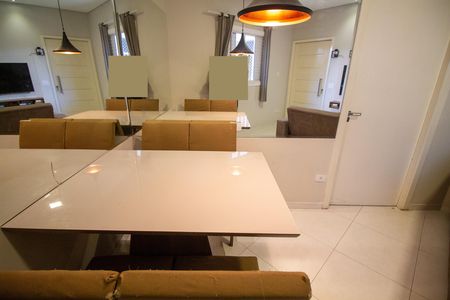 Casa para alugar com 45m², 1 quarto e 1 vaga Casa para alugar com 45m², 1 quarto e 1 vagaSala de Jantar
