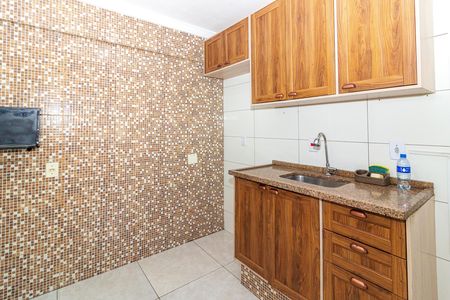 Apartamento para alugar com 50m², 2 quartos e 1 vaga Apartamento para alugar com 50m², 2 quartos e 1 vagaCozinha e Área de Serviço
