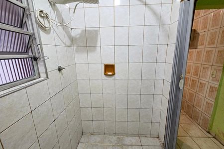 Banheiro de casa para alugar com 2 quartos, 130m² em Maracanã, Praia Grande