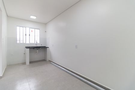 Cozinha  de casa para alugar com 1 quarto, 85m² em Vila Moraes, São Paulo