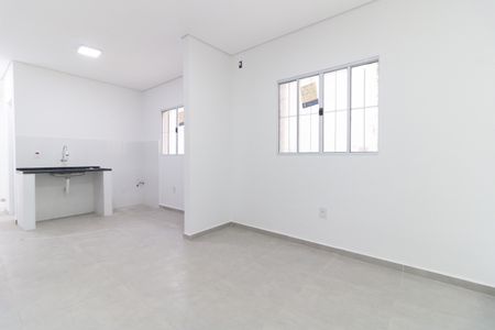 Sala de casa para alugar com 2 quartos, 70m² em Vila Moraes, São Paulo