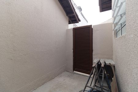 Quintal de casa para alugar com 2 quartos, 70m² em Vila Moraes, São Paulo