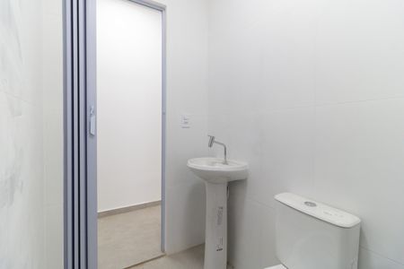 Banheiro  de casa para alugar com 2 quartos, 70m² em Vila Moraes, São Paulo