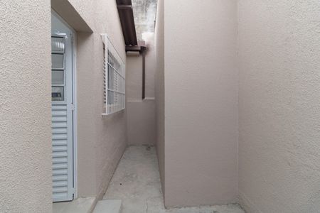 Quintal de casa para alugar com 2 quartos, 70m² em Vila Moraes, São Paulo