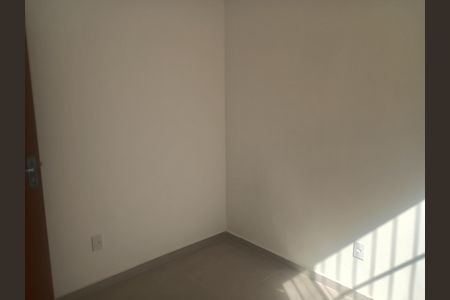 Casa para alugar com 60m², 2 quartos e 1 vaga Casa para alugar com 60m², 2 quartos e 1 vagaQuarto