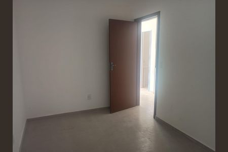 Casa para alugar com 60m², 2 quartos e 1 vaga Casa para alugar com 60m², 2 quartos e 1 vagaQuarto
