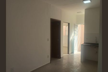 Área externa de casa para alugar com 2 quartos, 60m² em Vila Moraes, São Paulo