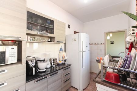 Apartamento à venda com 2 quartos, 74m² em Eldorado, Contagem