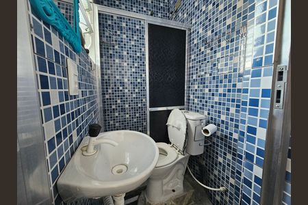 Apartamento para alugar com 70m², 2 quartos e sem vaga Apartamento para alugar com 70m², 2 quartos e sem vagaBanheiro da Suíte 2