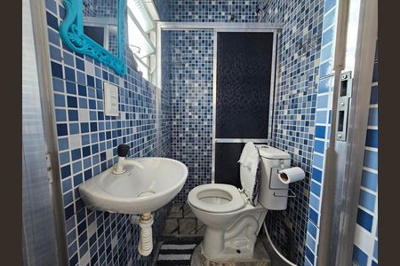 Apartamento para alugar com 70m², 2 quartos e sem vaga Apartamento para alugar com 70m², 2 quartos e sem vagaBanheiro da Suíte 2