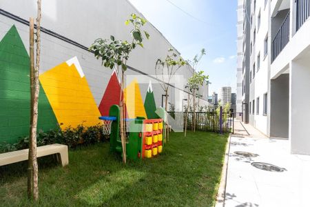 Apartamento para alugar com 37m², 1 quarto e sem vaga Apartamento para alugar com 37m², 1 quarto e sem vagaÁrea comum - Playground