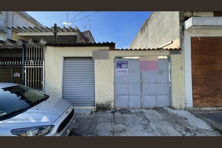 Fachada+Placa  de casa à venda com 2 quartos, 120m² em Vila Rosaria, São Paulo