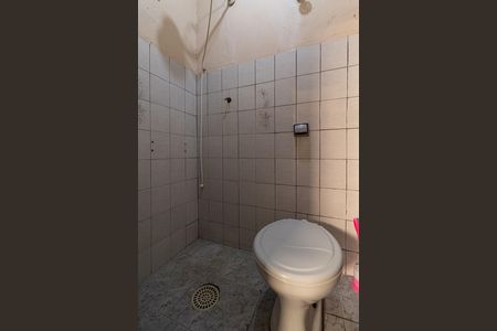 Casa 1 - Banheiro  de casa à venda com 2 quartos, 120m² em Vila Rosaria, São Paulo