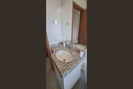 Banheiro de apartamento para alugar com 1 quarto, 50m² em Nova Aliança, Ribeirão Preto