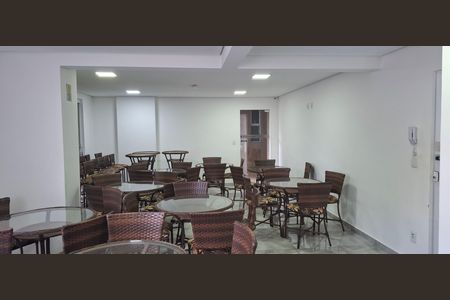 Apartamento para alugar com 50m², 1 quarto e 1 vaga Apartamento para alugar com 50m², 1 quarto e 1 vagaÁrea comum - Salão de festas