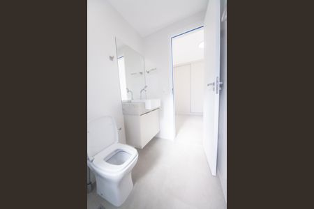 Banheiro  de apartamento para alugar com 1 quarto, 43m² em Vale do Sereno, Nova Lima