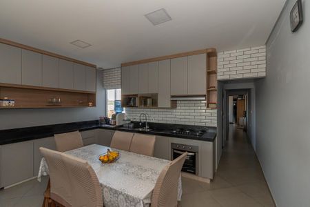 Casa à venda com 160m², 2 quartos e 1 vaga Casa à venda com 160m², 2 quartos e 1 vagaCozinha e Sala de Jantar
