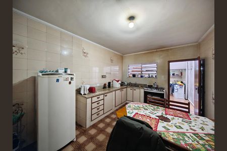 Casa para alugar com 106m², 2 quartos e 1 vaga Casa para alugar com 106m², 2 quartos e 1 vagaCozinha