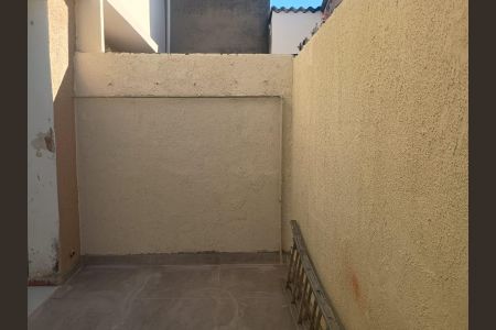 Casa para alugar com 120m², 2 quartos e 1 vaga Casa para alugar com 120m², 2 quartos e 1 vagaÁrea externa