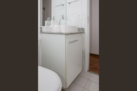 Apartamento à venda com 56m², 2 quartos e 1 vagaBanheiro Social