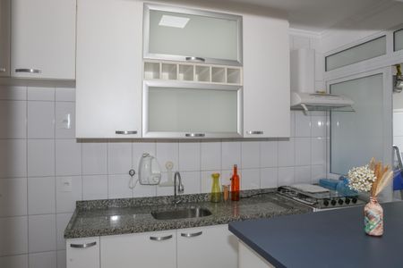 Apartamento à venda com 56m², 2 quartos e 1 vagaCozinha e Área de Serviço