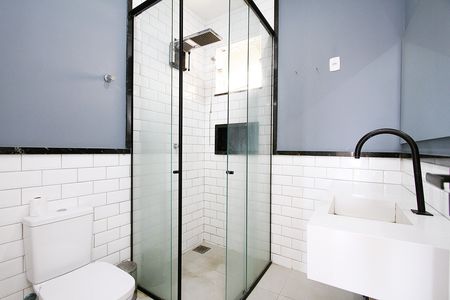 Banheiro Social de apartamento para alugar com 2 quartos, 100m² em Barro Preto, Belo Horizonte