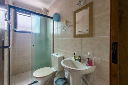 Banheiro  de apartamento para alugar com 1 quarto, 50m² em Canto do Forte, Praia Grande